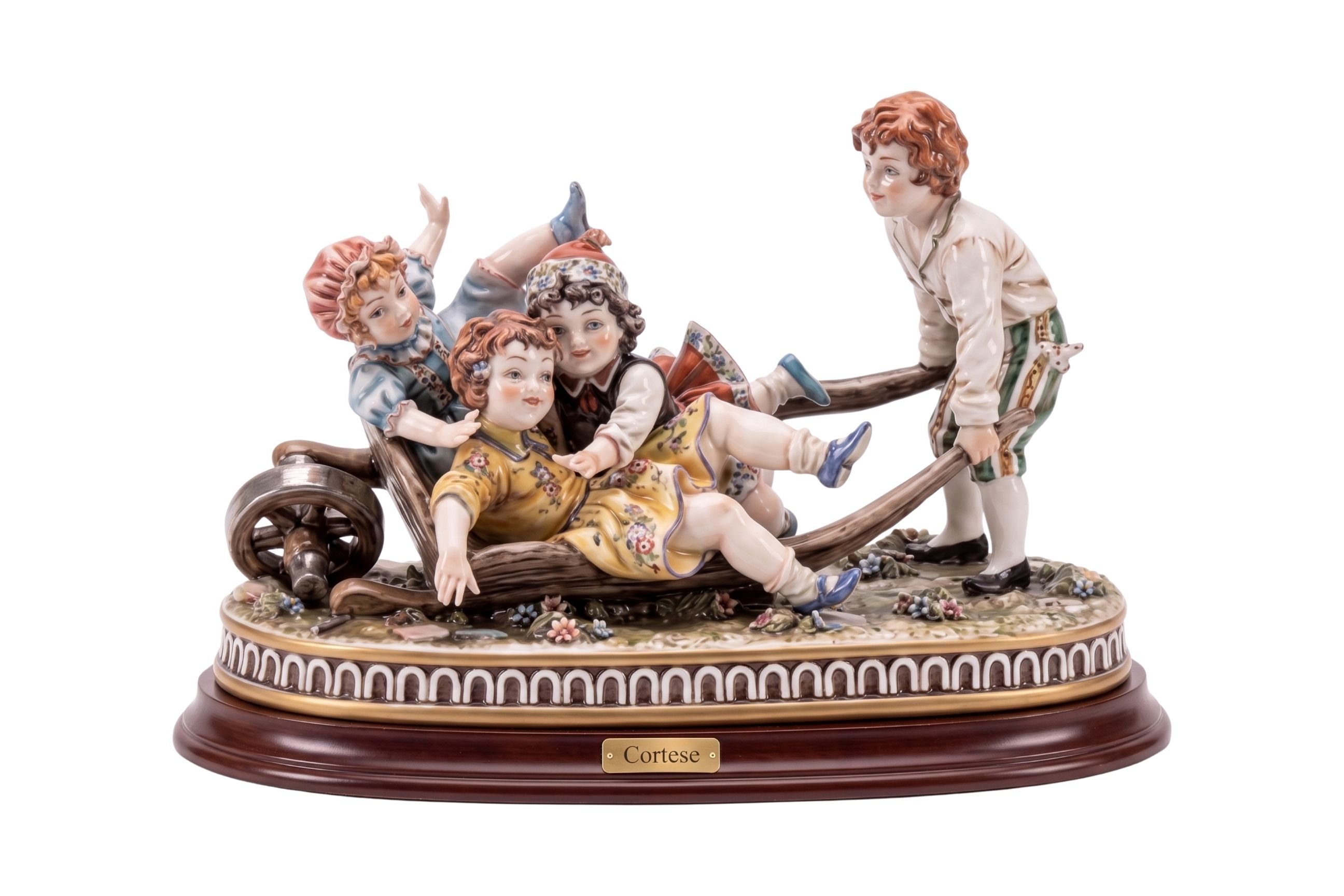 Дети с тележкой (игры в деревне) — фарфоровая статуэтка Cortese